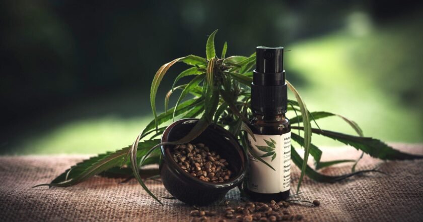 Exploring the Different Uses of CBD Spray for Wellness and Self-Care