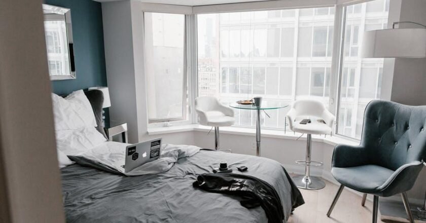 The Pros and Cons of Living in a Three Bedroom Apartment vs Flat